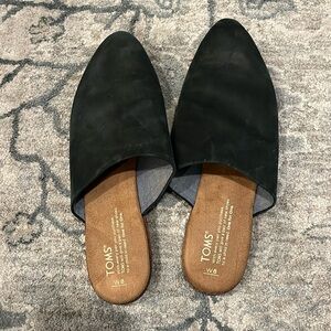 Toms Black Leather Mules